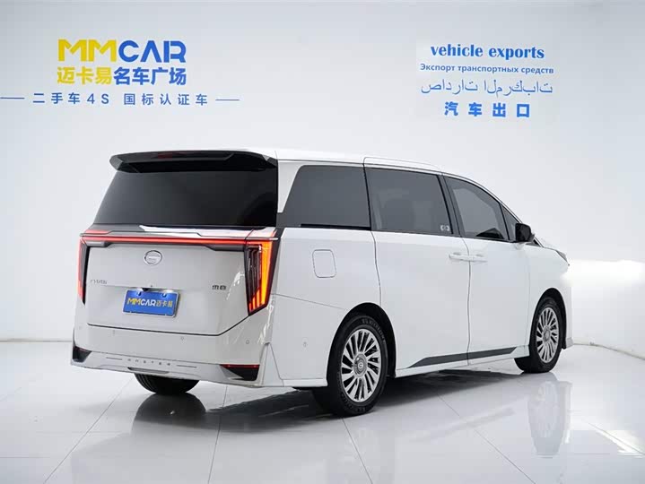 Фото 4 - GAC Trumpchi M8