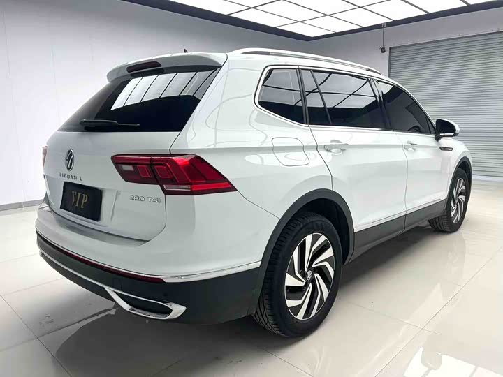 Фото 6 - Volkswagen Tiguan L Pro