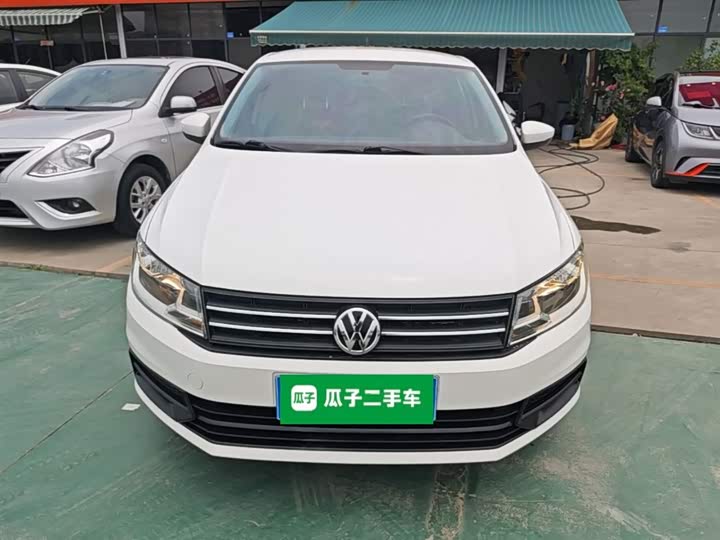 Photo 3 - Volkswagen Santana