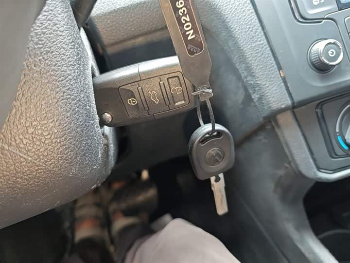 Photo 9 - Volkswagen Santana