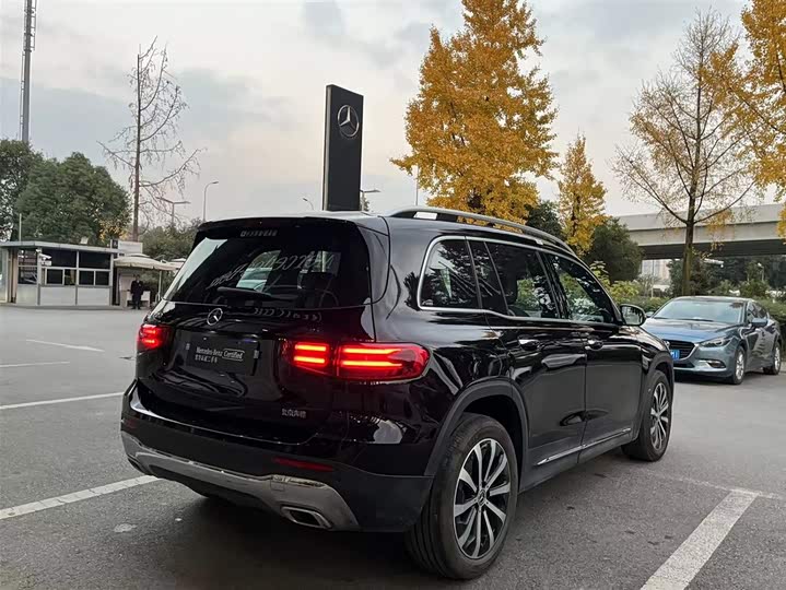 Mercedes-Benz GLB-Class 2024 2024款 GLB 220 时尚型