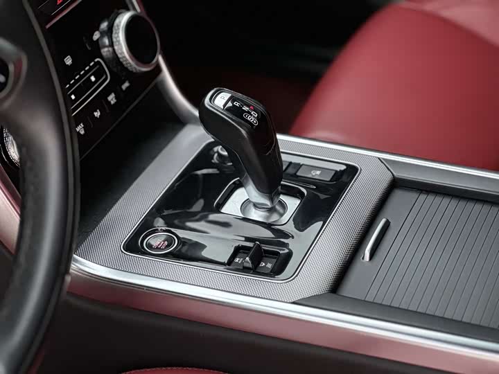 Zdjęcie 7 - Jaguar XE L