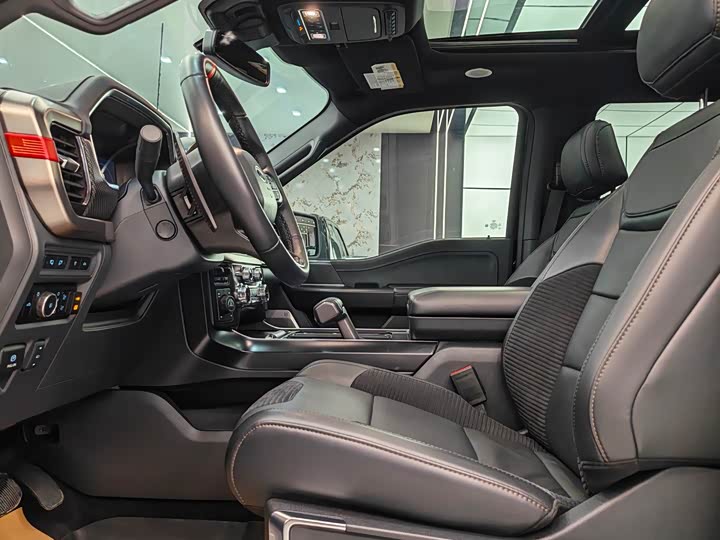 Фото 5 - Ford F-150 Raptor