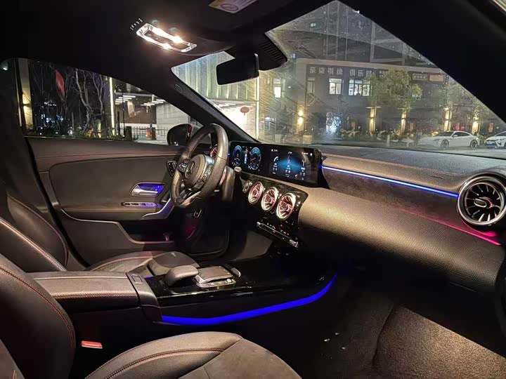 Mercedes-Benz CLA-Class 2022 2022款 CLA 200 4MATIC