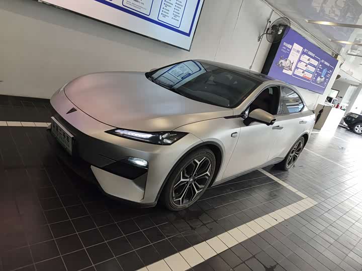 Фото 1 - Changan Deepal SL03