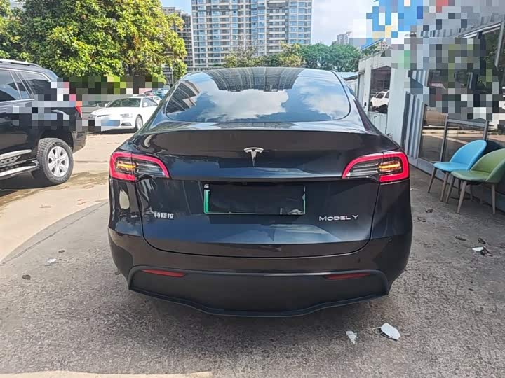 Zdjęcie 6 - Tesla Model Y