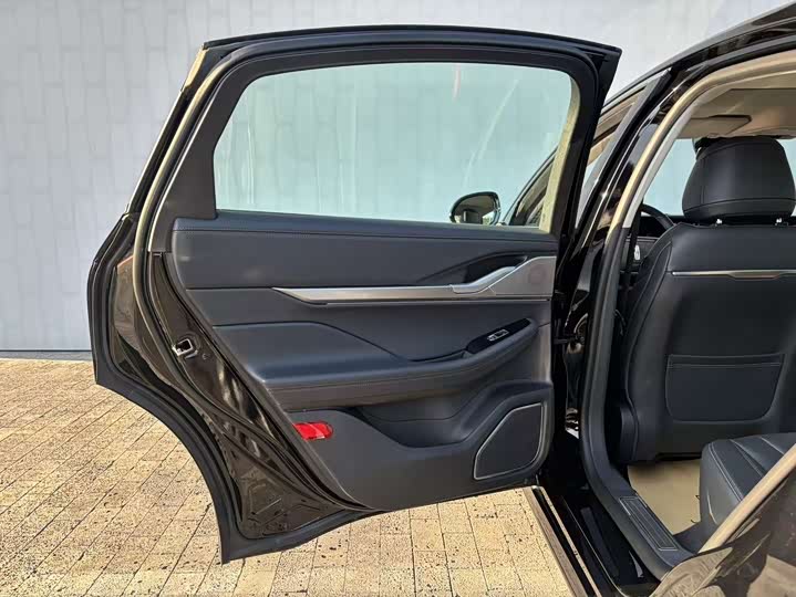 Lincoln Z (Zephyr) 2024 2024款 2.0T 尊悦版
