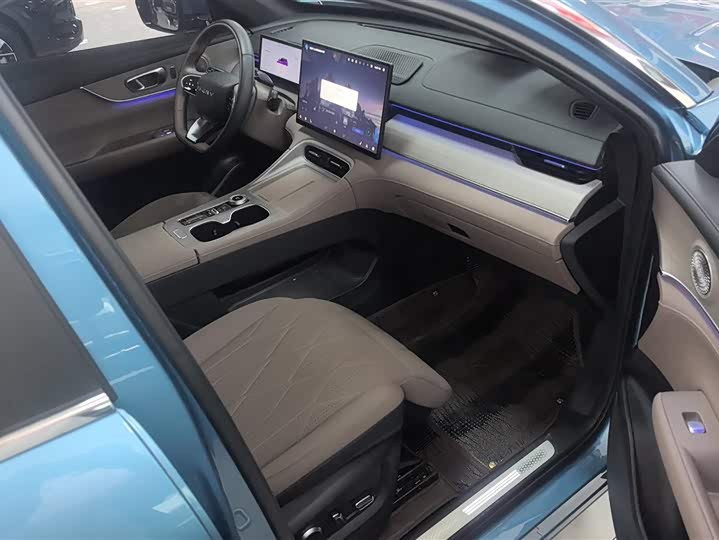 Фото 8 - Chery Tiggo 8 Plus C-DM