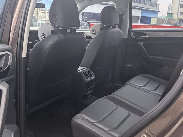Фото 8 - Volkswagen Tayron