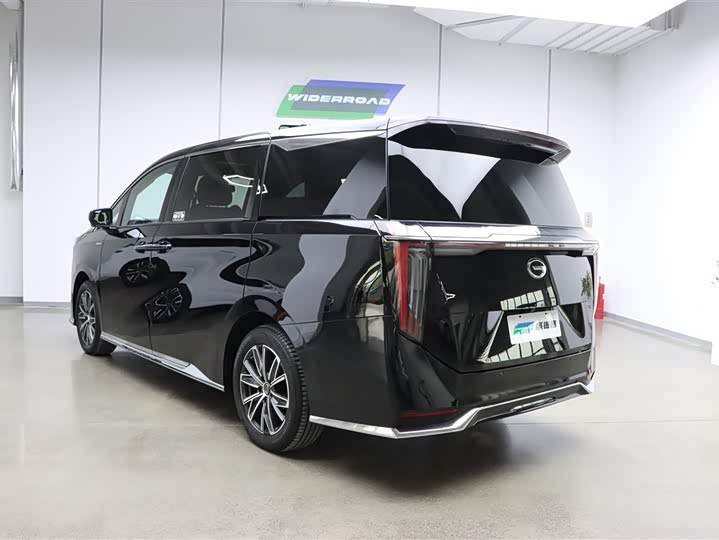 Фото 3 - GAC Trumpchi M8