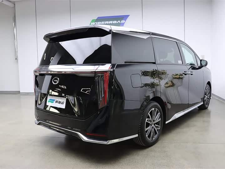 Фото 7 - GAC Trumpchi M8