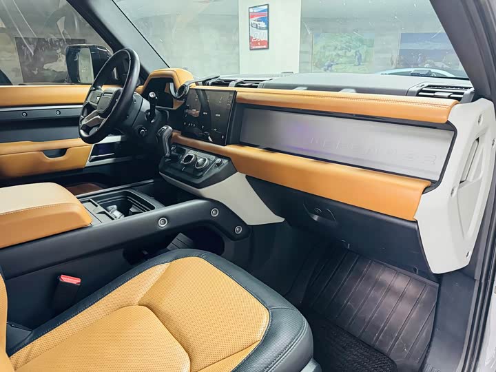 Zdjęcie 8 - Land Rover Defender