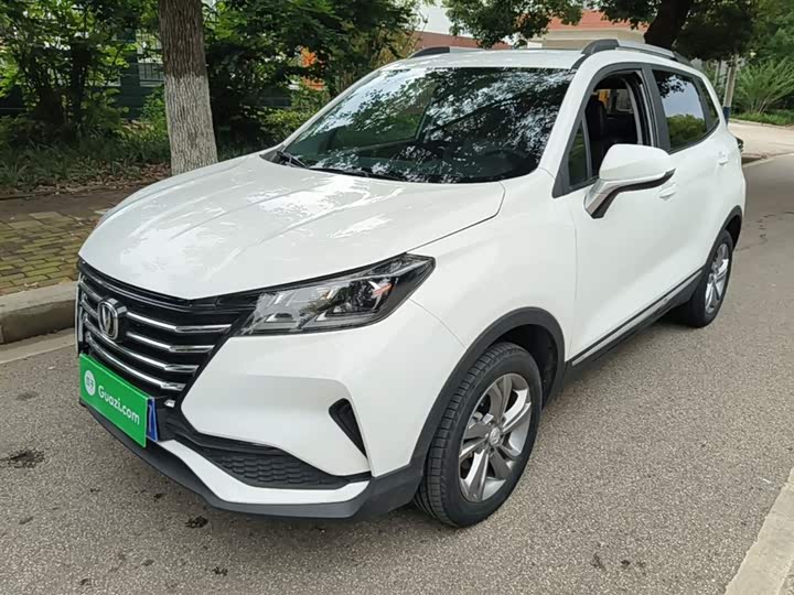 Changan CS15 2021 2021款 1.5L 自动进取型