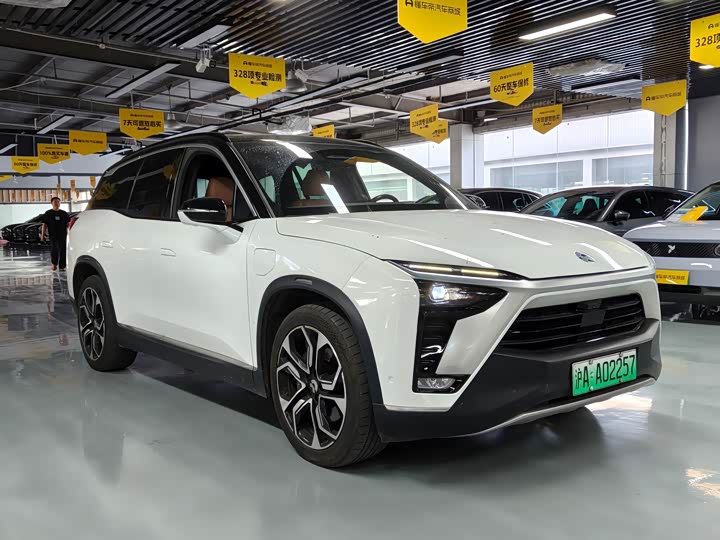 Фото 3 - Nio ES8