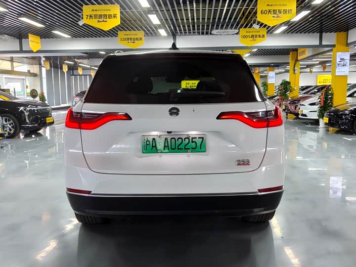 Фото 6 - Nio ES8