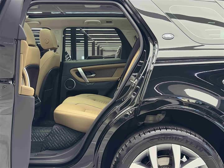 Land Rover Discovery Sport 2025 2025款 249PS 性能科技版