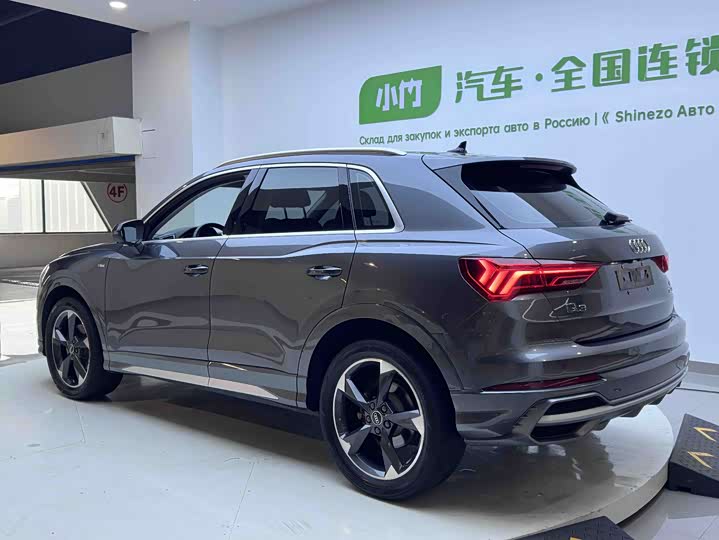 Фото 4 - Audi Q3