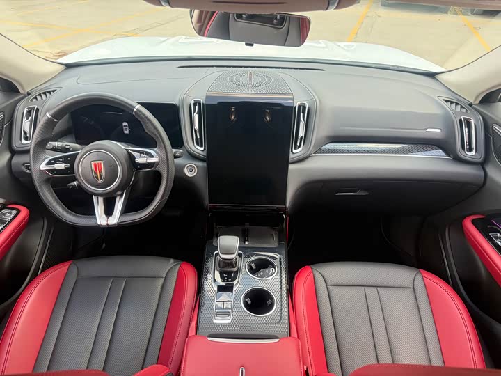 2024 Hongqi HS3