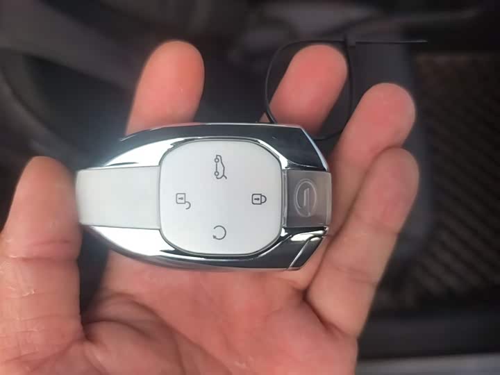 GAC Trumpchi Emkoo 2022 2022款 1.5T 超新星Pro版