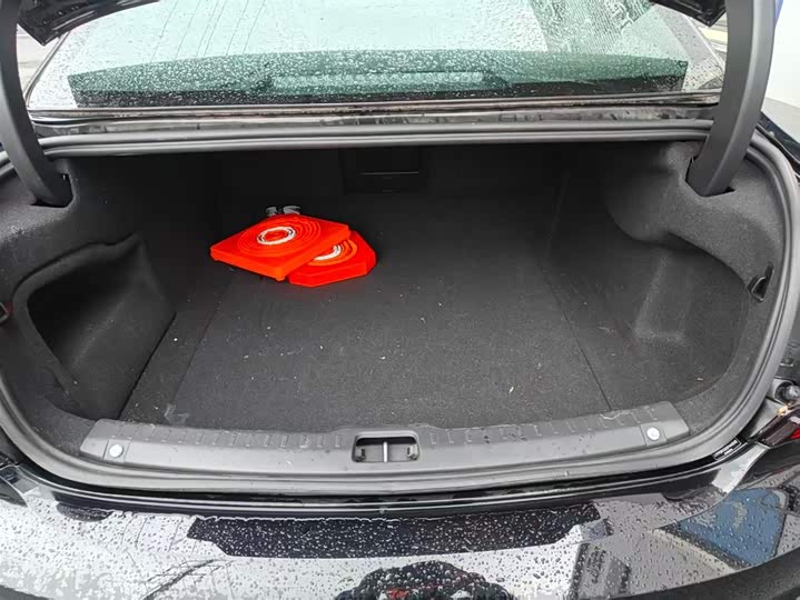 Volvo S90 2025 2025款 B5 智逸豪华版