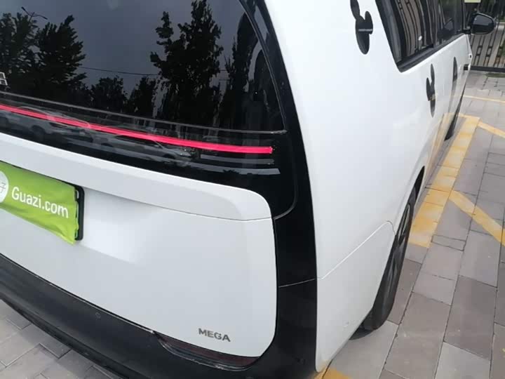 LiXiang Mega 2025 2025款 Home 家庭特别版