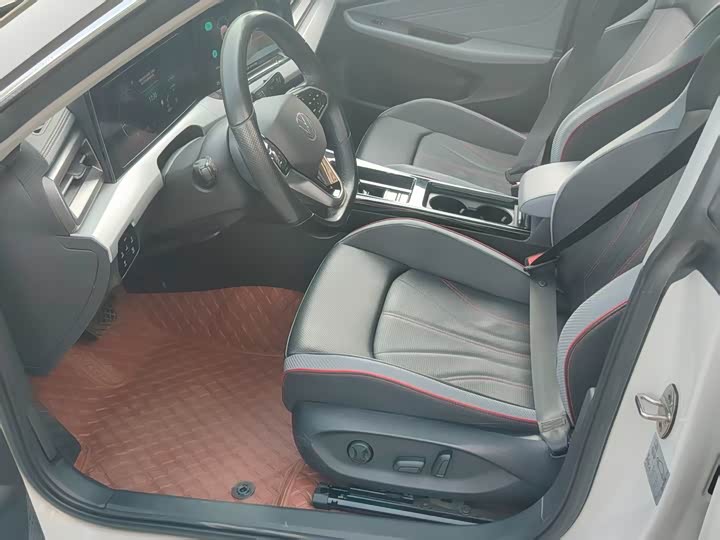 Фото 4 - Volkswagen Lamando L