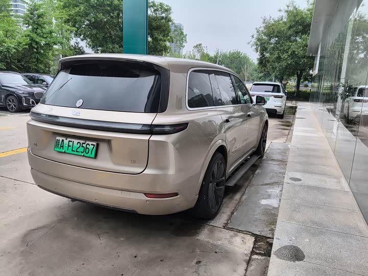 Zdjęcie 5 - LiXiang L9