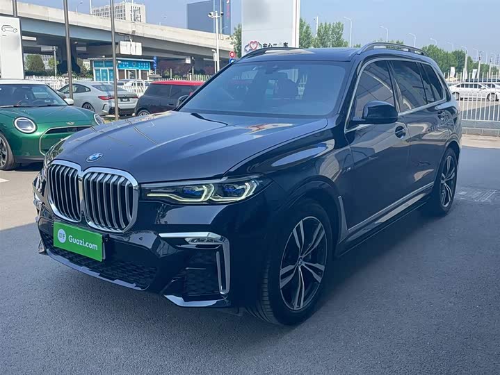 Фото 2 - BMW X7
