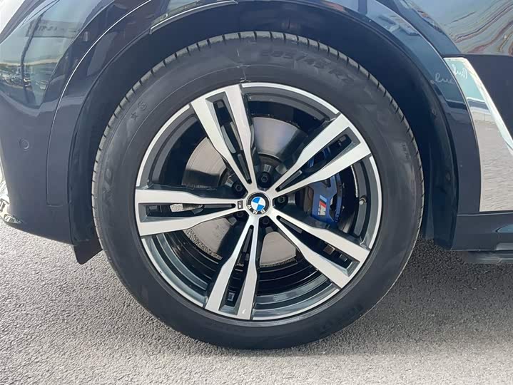 Фото 5 - BMW X7
