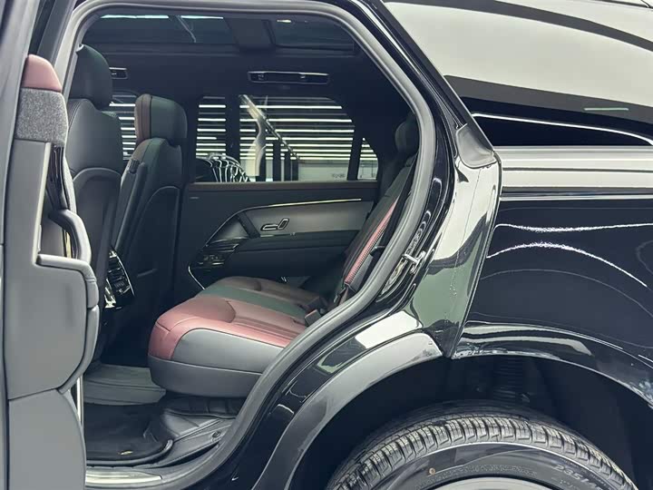 Land Rover Range Rover Sport 2025 2025款 400PS Dynamic SE