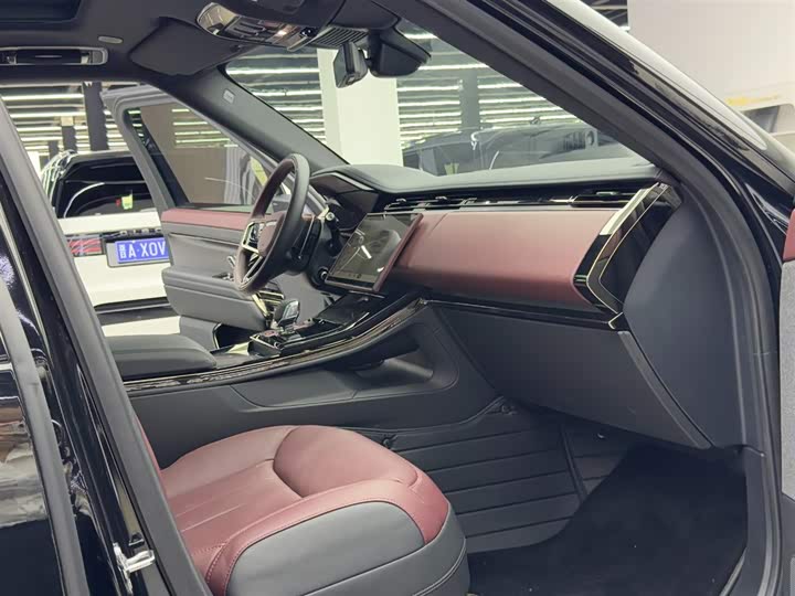 Land Rover Range Rover Sport 2025 2025款 400PS Dynamic SE