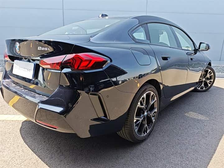 Фото 6 - BMW 2 Series