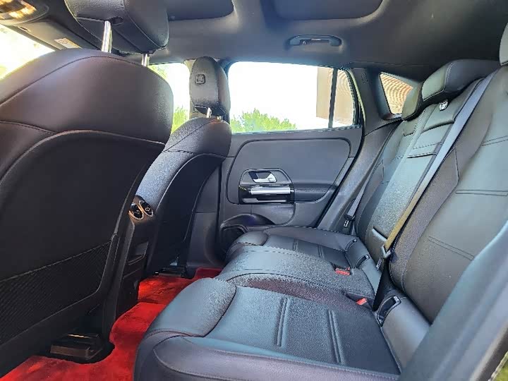 Фото 6 - Mercedes-Benz EQA