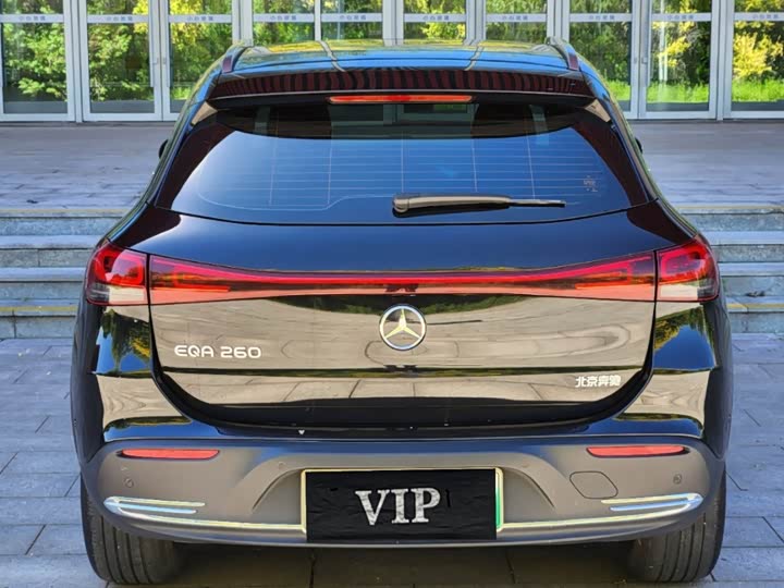Фото 8 - Mercedes-Benz EQA