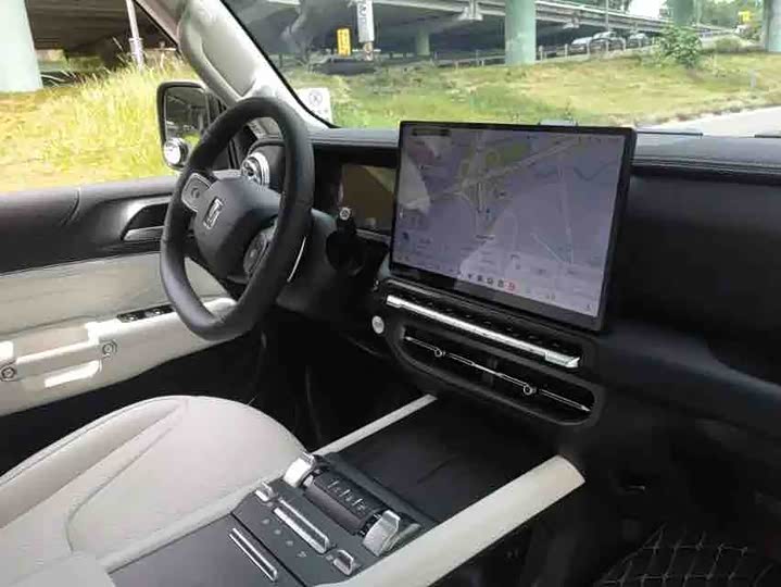 Tank 300 Hybrid 2025 2025款 Hi4-T 37.1kWh