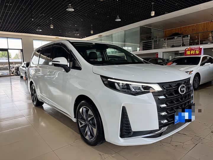 Фото 2 - GAC Trumpchi M6