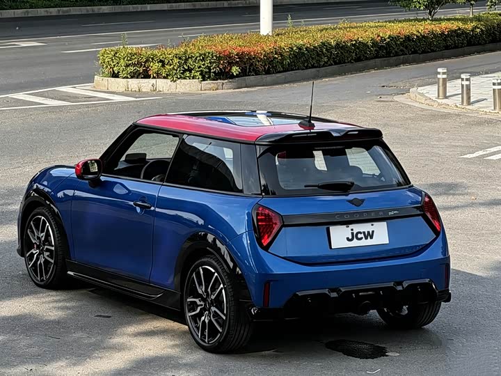 2025 Mini Mini JCW