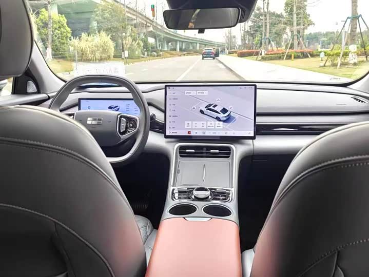 2025 Geely Galaxy L6