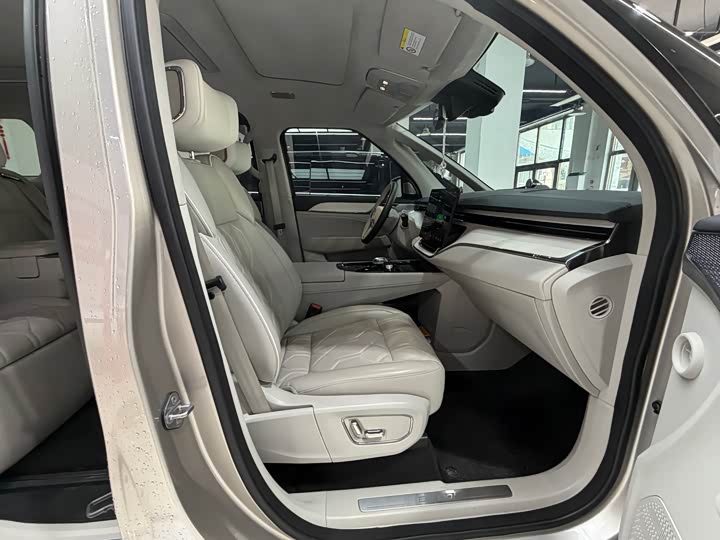 Volvo EM90 2025 2025款 Ultra 六座