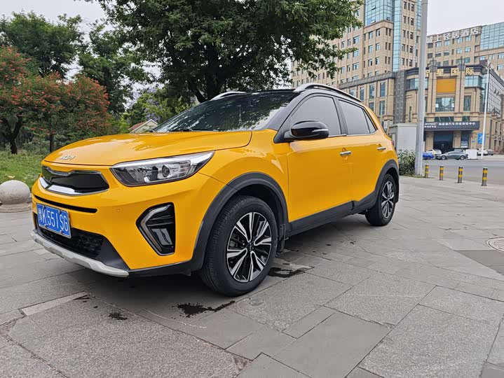 Kia KX1 2021 2021款 1.4L CVT趣享天窗款