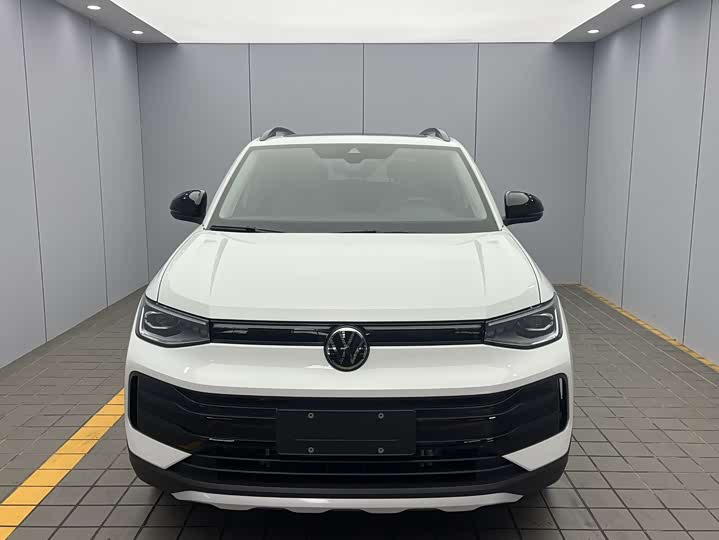 Volkswagen Tharu 2025 2025款 新锐 1.5L 锐意版