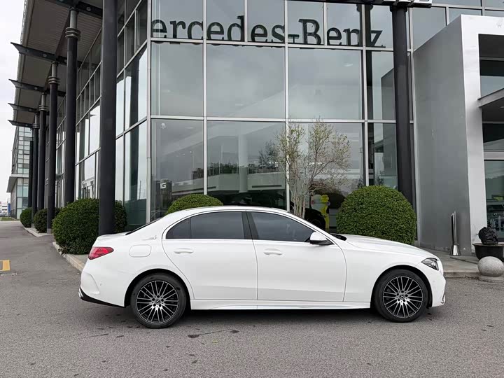 Zdjęcie 7 - Mercedes-Benz C-Class
