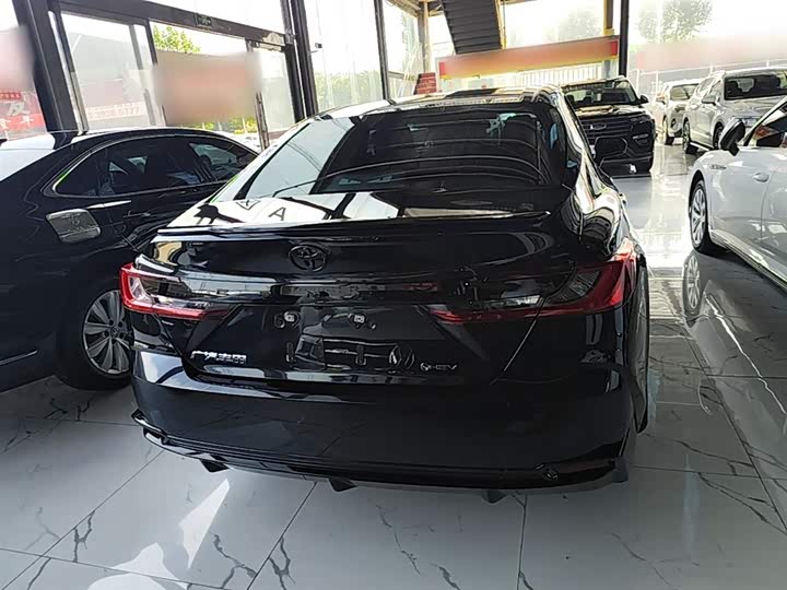 Toyota Camry 2026 2026款 双擎 2.0HSE 运动Lite版