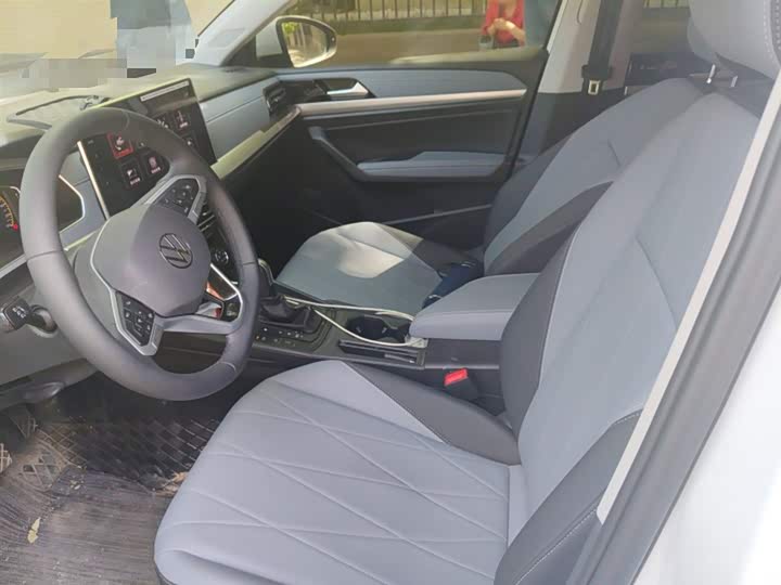 Фото 8 - Volkswagen Lavida