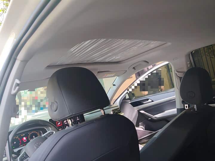 Фото 9 - Volkswagen Lavida