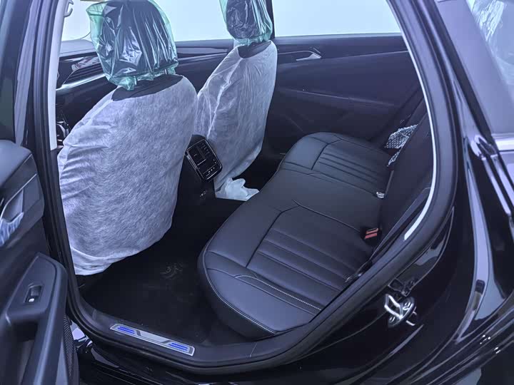 Volkswagen Passat Hybrid 2025 2025款 430PHEV 混动商务版