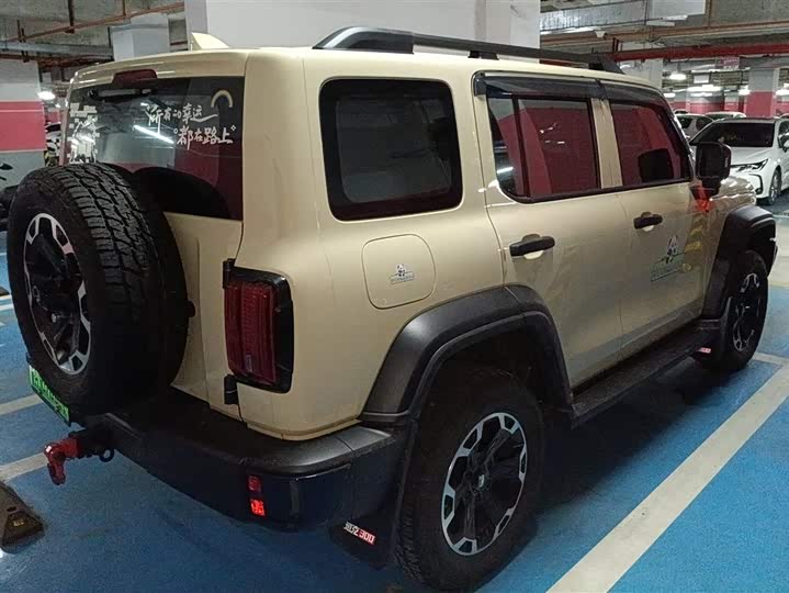 Фото 3 - Tank 300 Hybrid