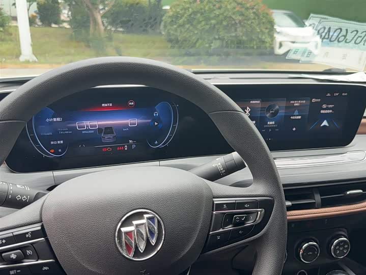 Фото 4 - Buick Verano