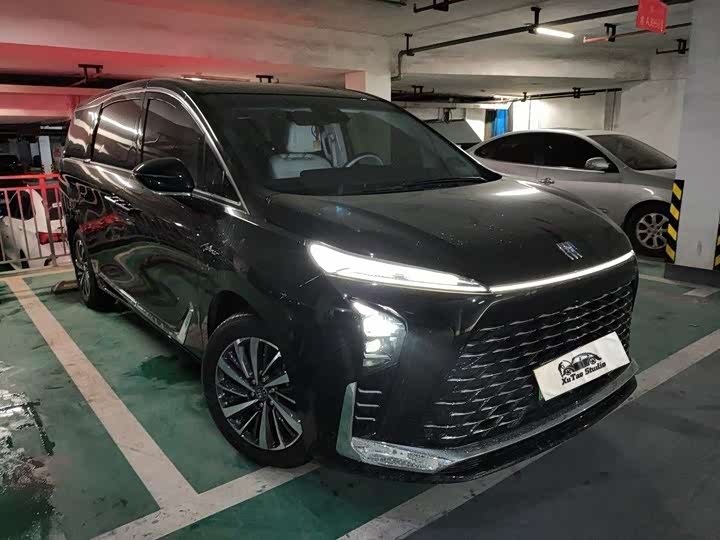 Buick GL8 Hybrid 2026 2026款 陆尊 奢享版
