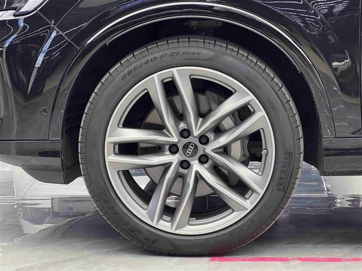 Audi Q7 2025 2025款 55 TFSI quattro S line运动型